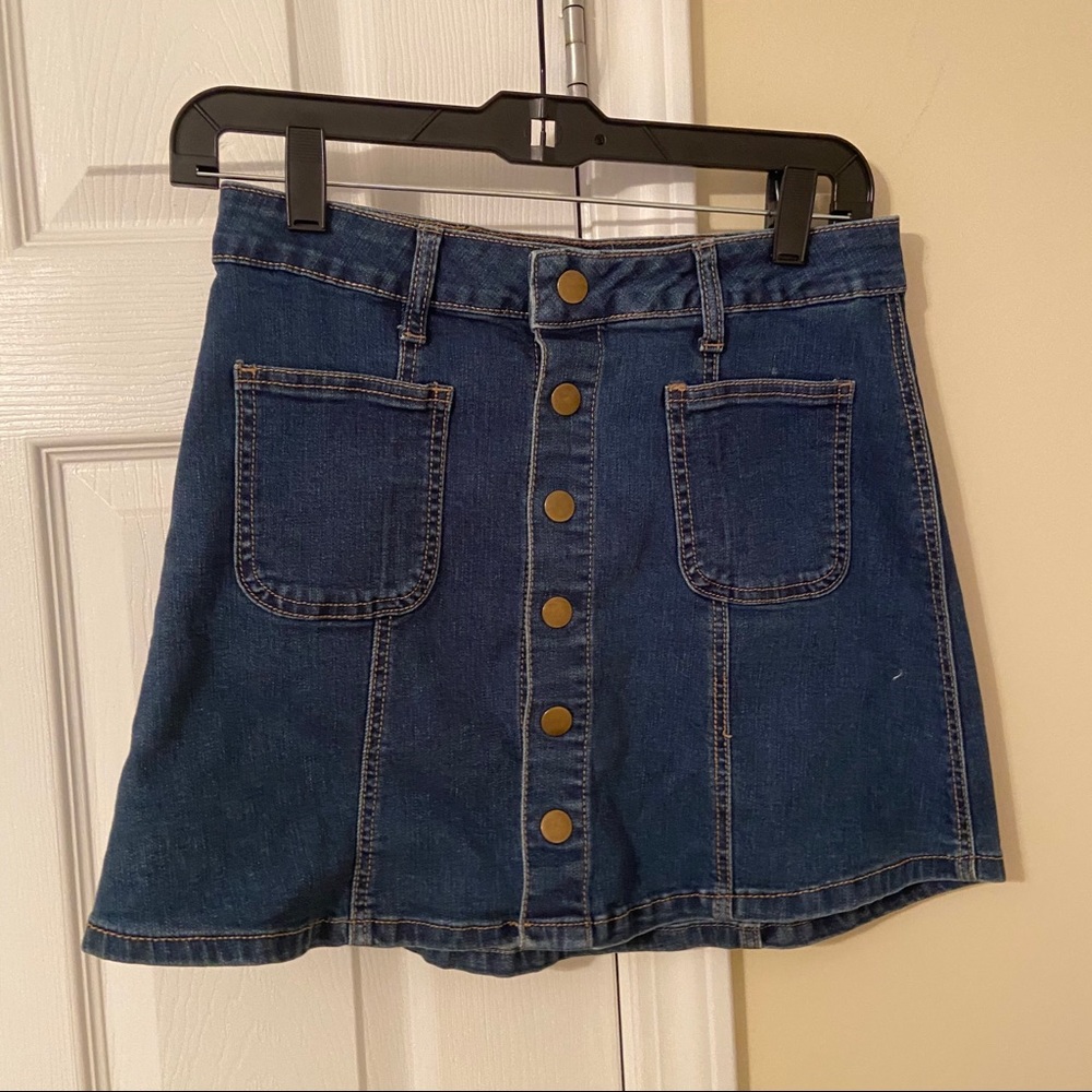 Button jean skirt